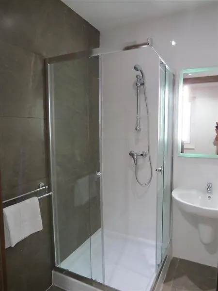 115 The Strand Hotel And Suites Gzira